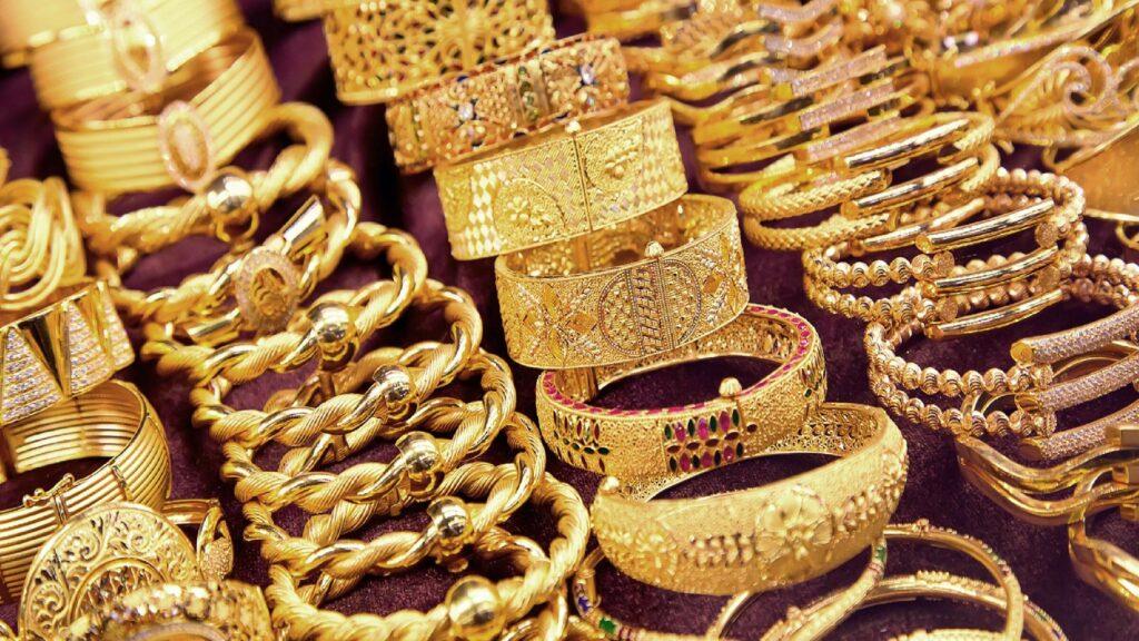 30 جنيهًا زيادة في عيار 21.. أسعار الذهب في مصر اليوم الأحد 18 مايو